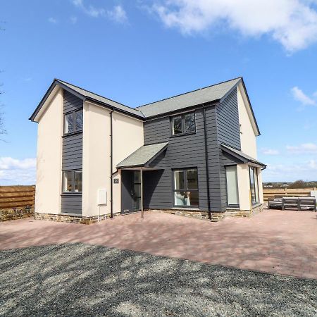Villa Amal Anpras Tintagel Esterno foto