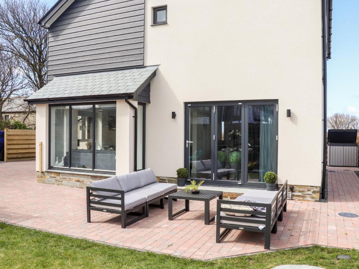 Villa Amal Anpras Tintagel Esterno foto