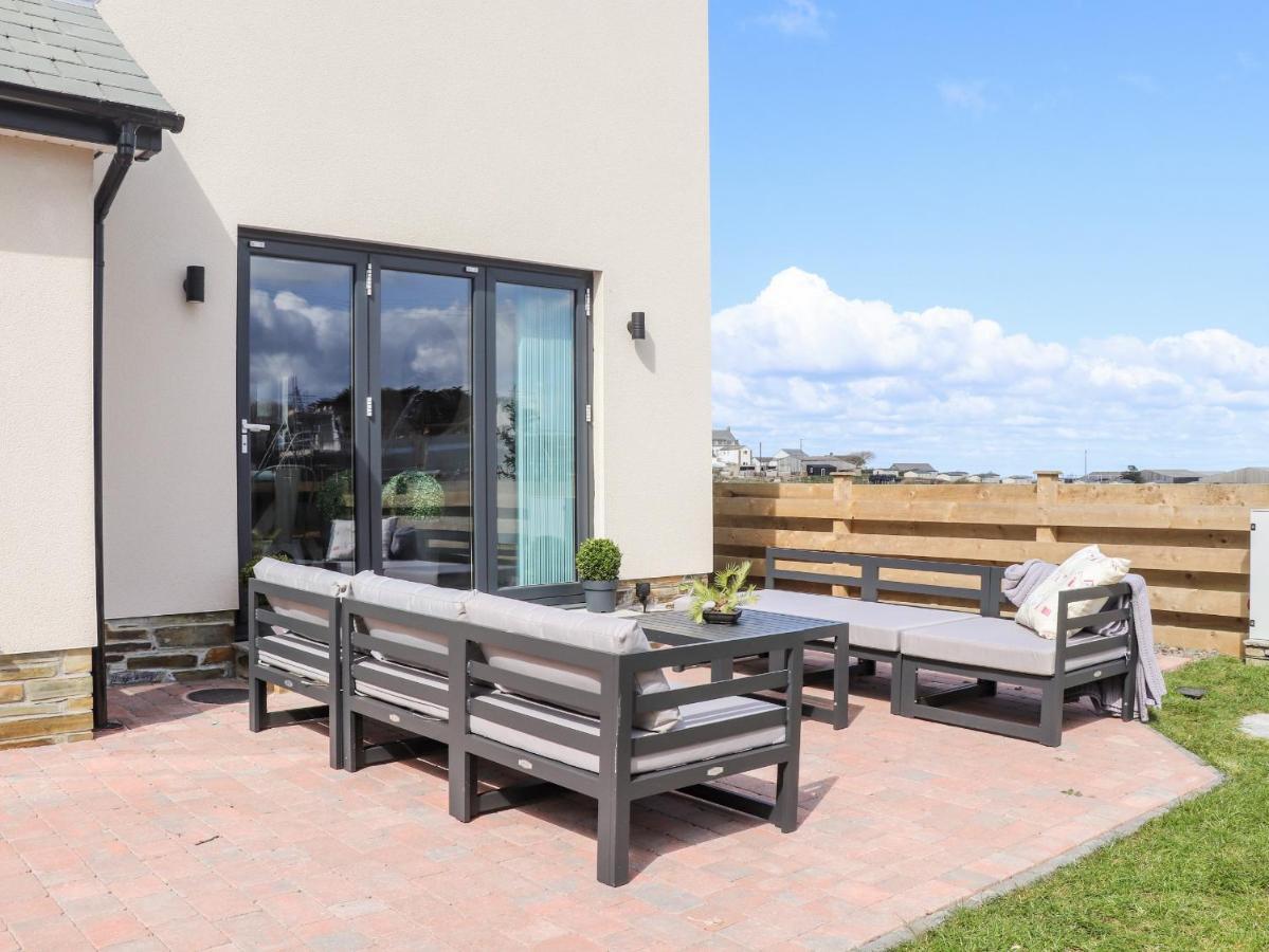 Villa Amal Anpras Tintagel Esterno foto