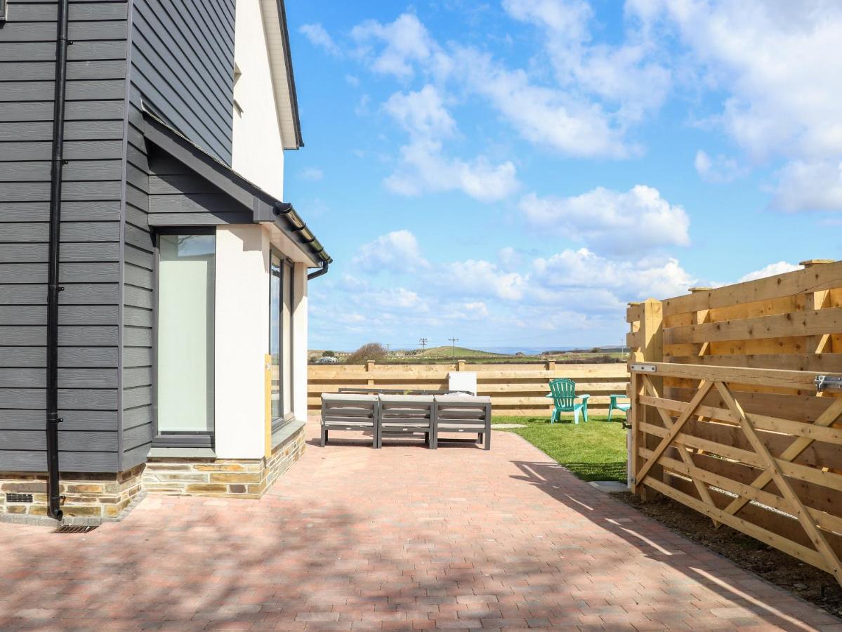 Villa Amal Anpras Tintagel Esterno foto