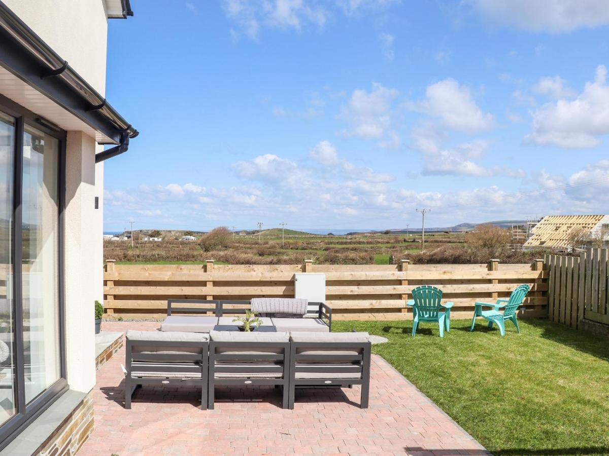 Villa Amal Anpras Tintagel Esterno foto