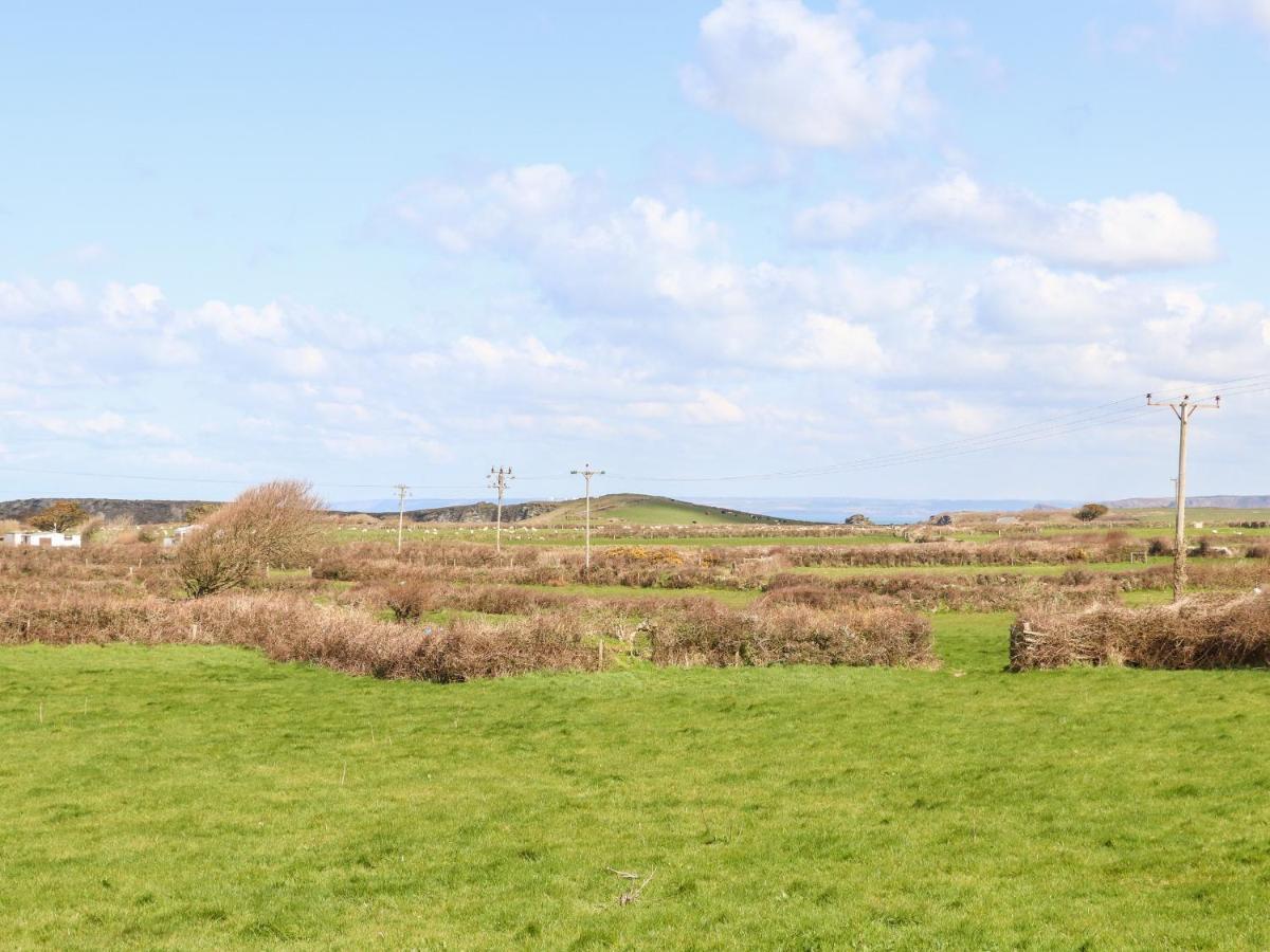 Villa Amal Anpras Tintagel Esterno foto